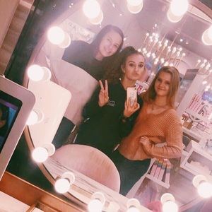 Meet your Posher, Mikayla